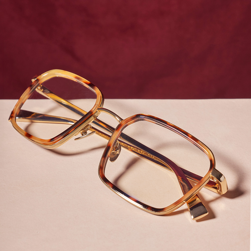 MD1888 metal frame collections are heavily influenced by classic frames from the past 100 years. One of the styles in this collection we have called Owen actually belonged to one Owen Morgan Davies, back in 1888. We have reproduced it here, with a modern twist